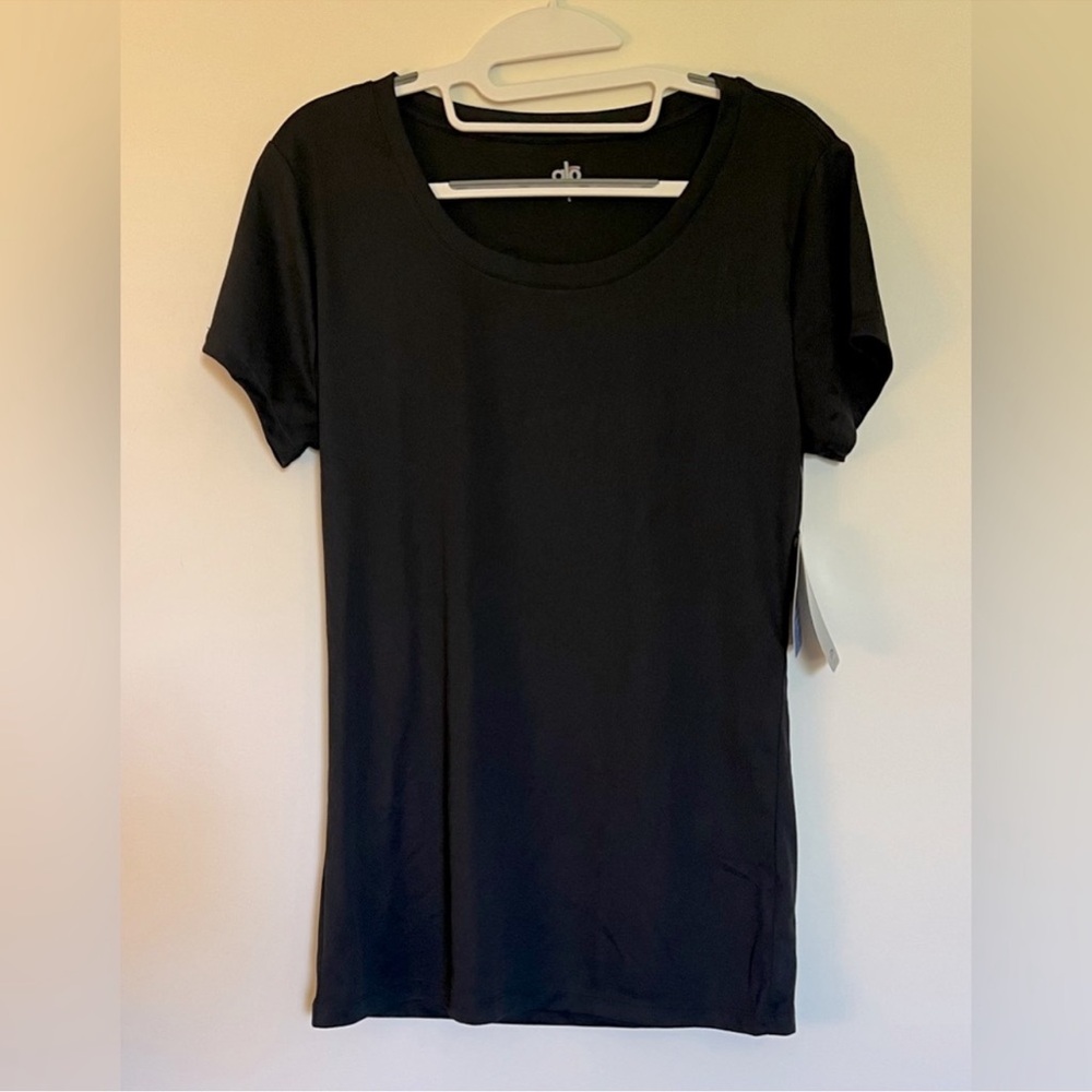 ALO Yoga Top Black Short Sleeve NWT Size Large